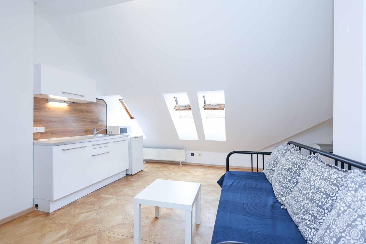 Beethoven Apartments Bratislava Luaran gambar