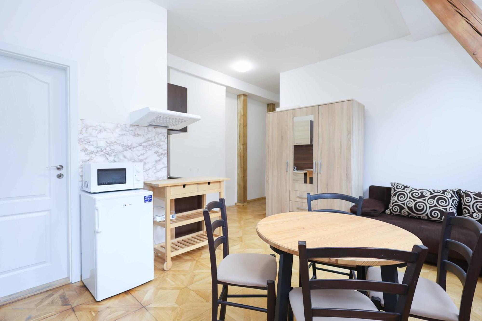 Beethoven Apartments Bratislava Luaran gambar