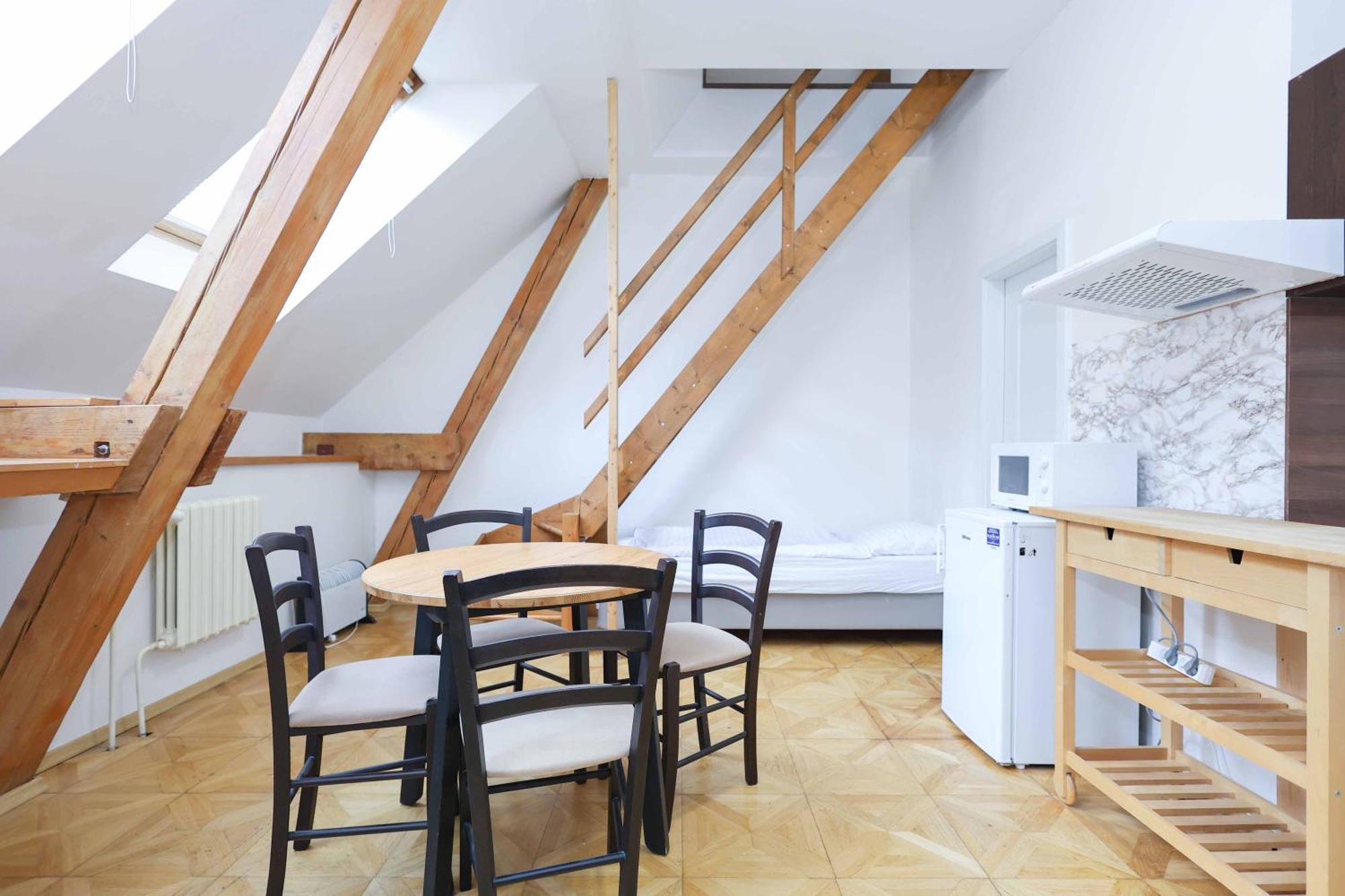 Beethoven Apartments Bratislava Luaran gambar