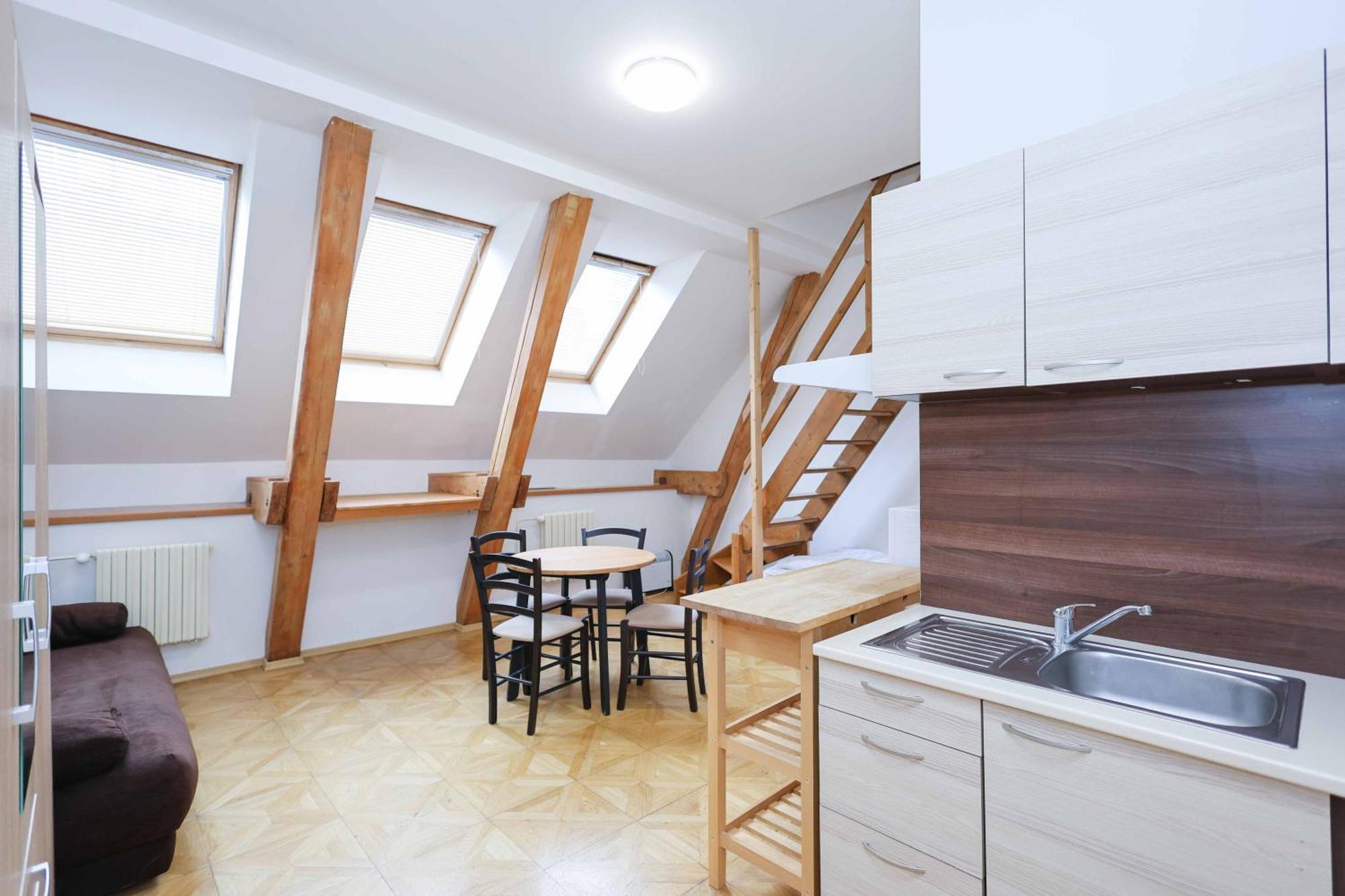 Beethoven Apartments Bratislava Luaran gambar